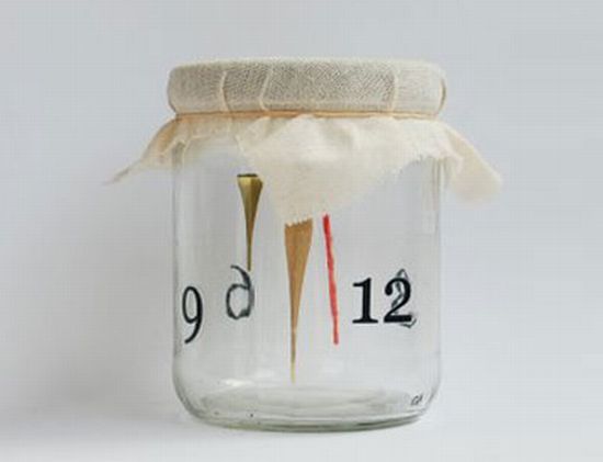 clock in a jar 01