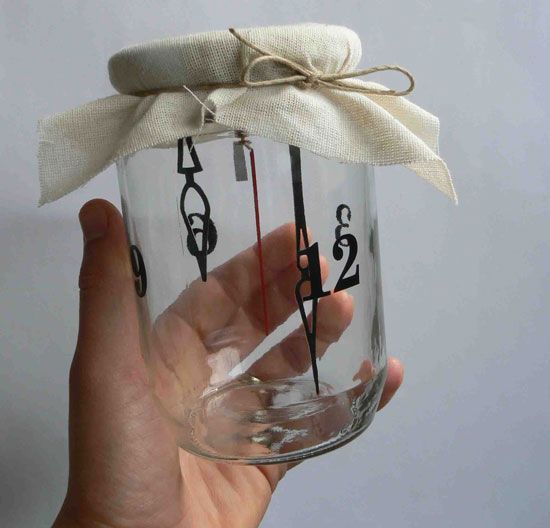 clock in a jar 02