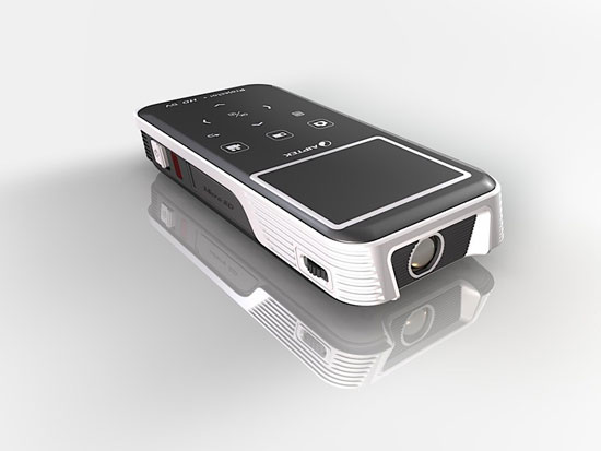 hd camcorder and projector 01