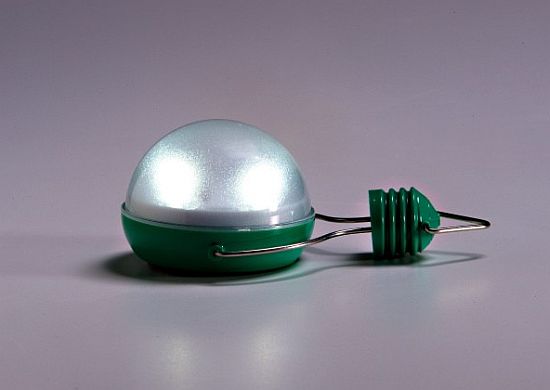 nokero n200 solar powered light bulb  05