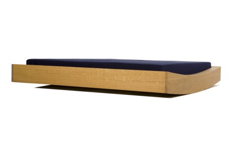 platform bed by raimund gamerith