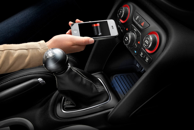 mopar-wireless-charging