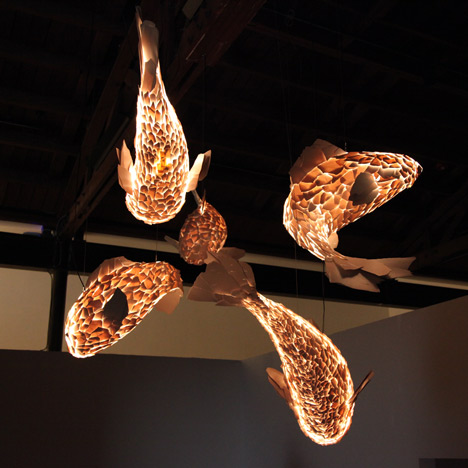 dezeen_Fish-Lamps-by-Frank-Gehry_4a