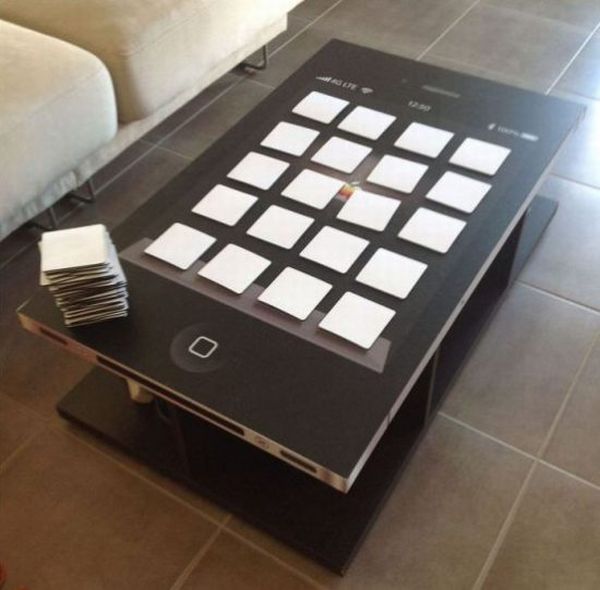 iPhone-Coffee-table-3