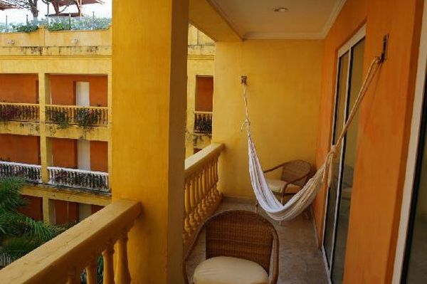 hammock-on-balcony