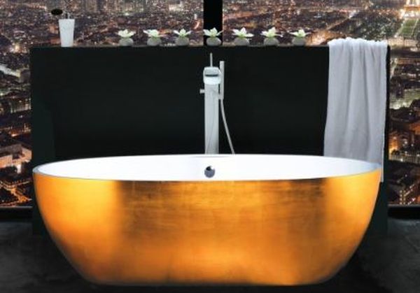 golden-bathtub-view