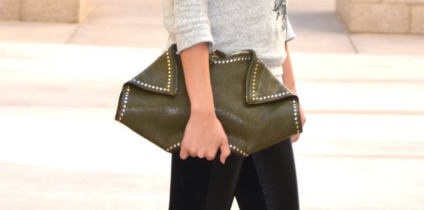 alexander-mcqueen-de-manta-clutch-studded-folded-magnet-green-olive