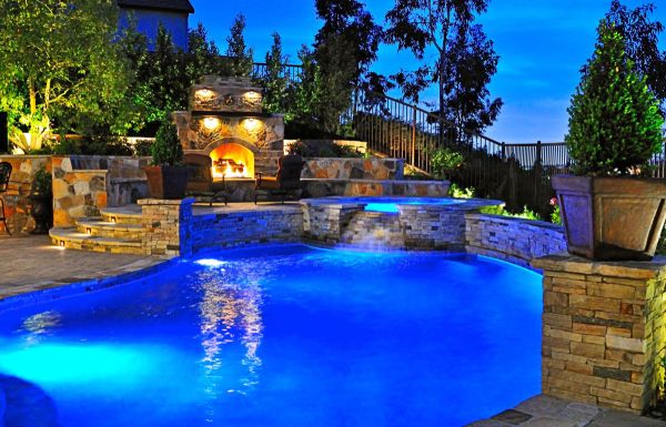 night-at-backyard-pool-idea