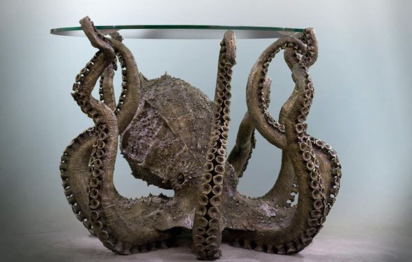 Octopus table