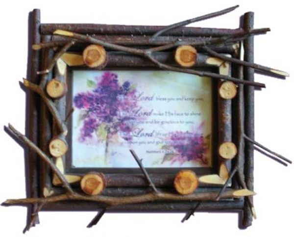 The twigged photo frame