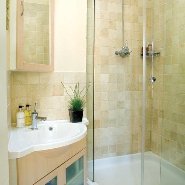 En-suite shower