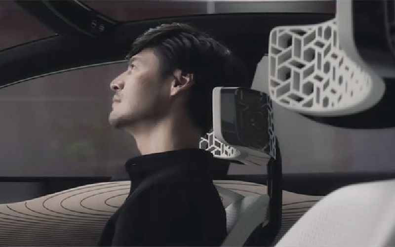 Nissan-unveiled-it-Brain-to-Vehicle-technology