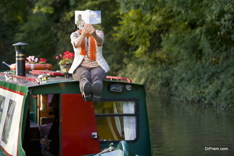 Living-On-A-Boat-