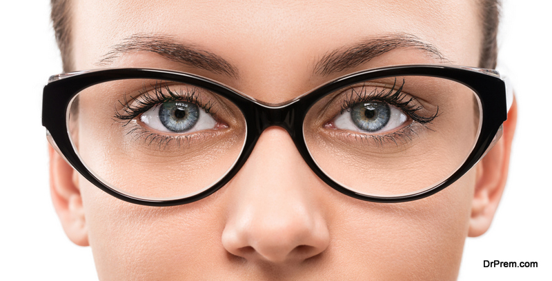 The personal touch of eyeglasses
