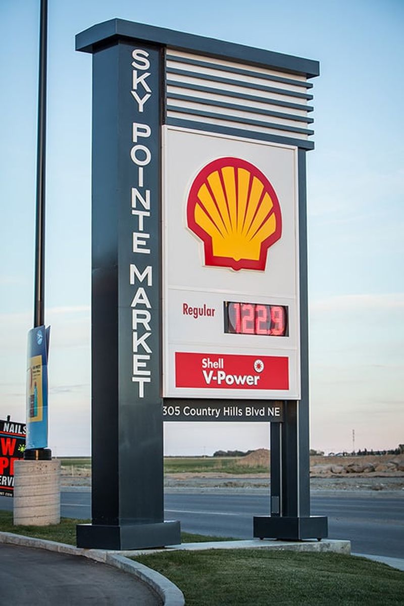 Pylon Signs supported by an architectural structure