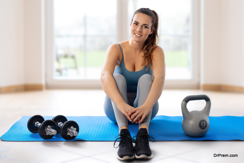 woman-in-home-gym