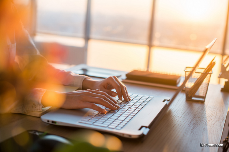 woman writing Content