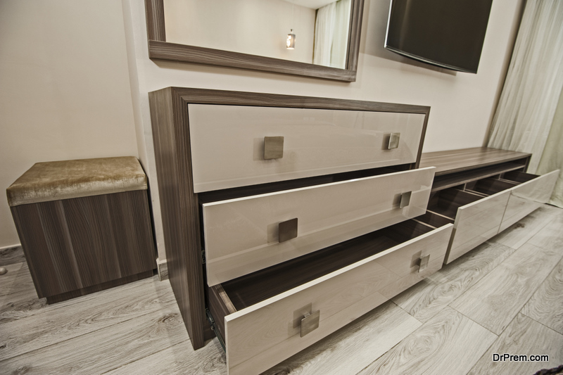 Dressing table chest