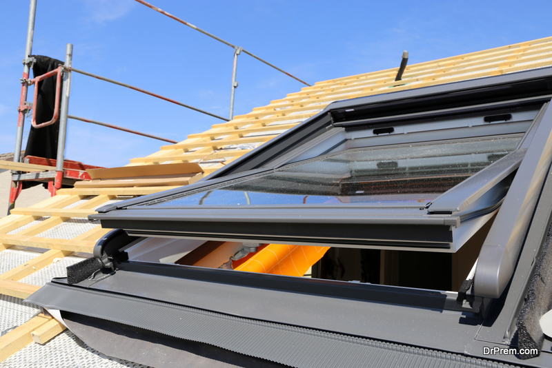 Installation and assembly of new roof windows as part of a roof covering