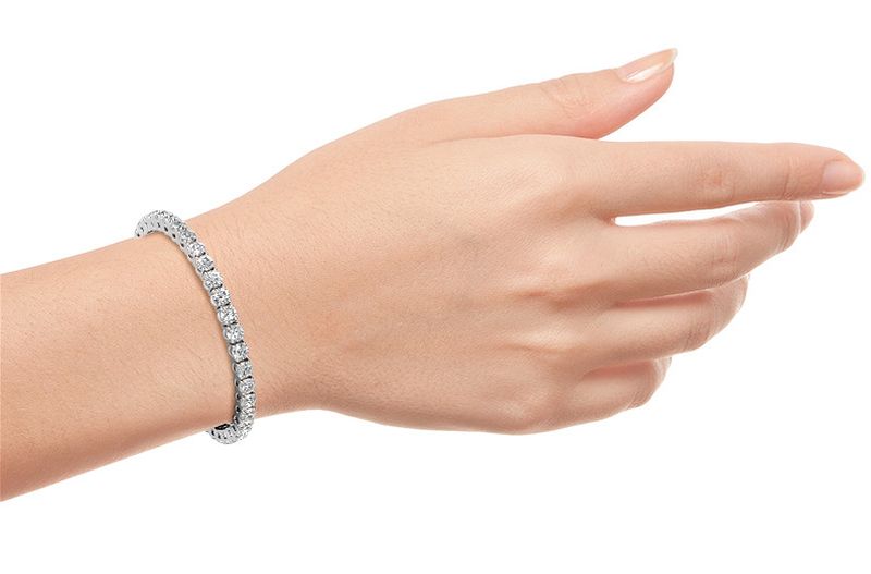 hand wearing Moissanite bracelet